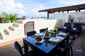 Blue Luxury La Veleta