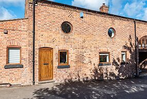 No1 Little Barrow Barns