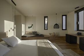 Athens Woo Suites