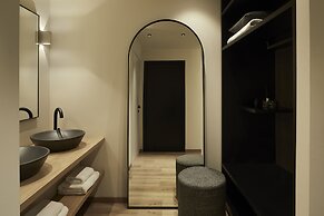 Athens Woo Suites