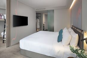 JonoX Phuket Karon Hotel