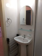 Remarkable 1-bed House