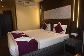 Hotel Runway Inn