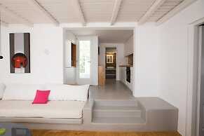 Luxury Sea View Apartment w shared pool