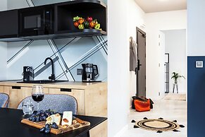 H11 Aparthotel