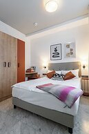 H11 Aparthotel