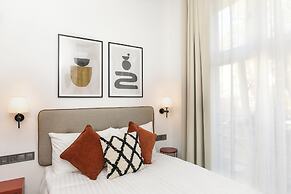 H11 Aparthotel