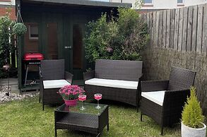 Stylish Scottish House With Garden and Parking