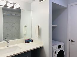 A Lovely Studio with Full Kitchen & AC