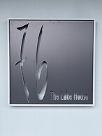76thelakehouse