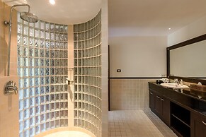 Kanika Residence by Lofty