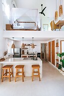 Sun & Moon Villa