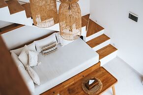 Sun & Moon Villa