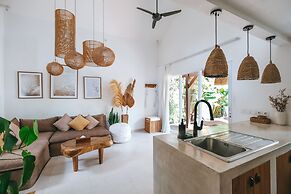 Sun & Moon Villa