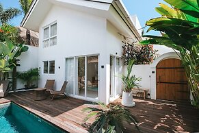Sun & Moon Villa