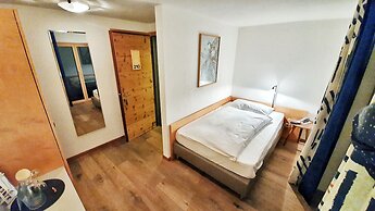 Hotel Rovanada