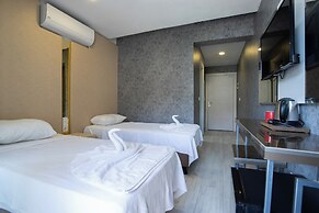 Emilia Hotel