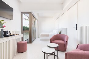 Altar Suites