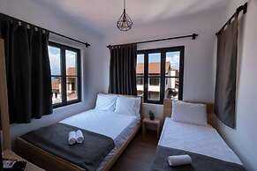 Solo Boutique Hotel