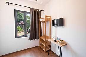 Solo Boutique Hotel