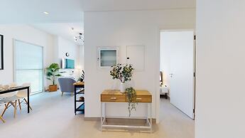 SuperHost - High-End apartment With Burj Khalifa Glimpse