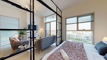SuperHost - High-End apartment With Burj Khalifa Glimpse