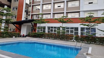Staycation Hotel