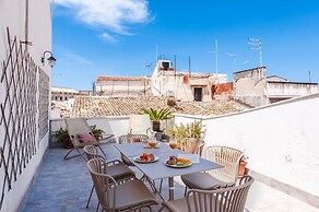Five Stars Sicily Intera