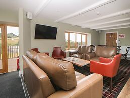 Harcombe House Bungalow 2