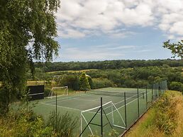 Harcombe House Bungalow 2