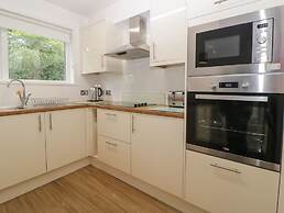Harcombe House Bungalow 2