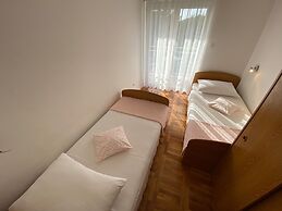 Apartments Pulic
