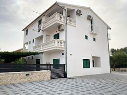 Apartments Pulic