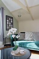 1 Bed Loft - Sleeps 2 - Parking - Wifi