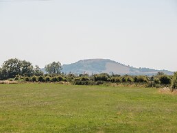 Robins Corner