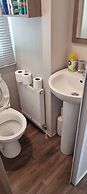 Lovely 8 Berth Direct Beach Access