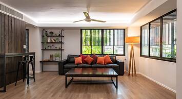Kitzio House Hotel