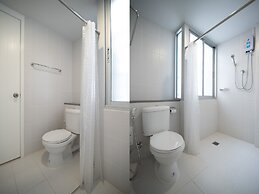 Kitzio House Hotel