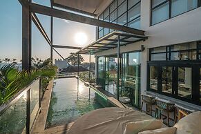 Penthouse Sunset Seabreeze