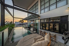 Penthouse Sunset Seabreeze