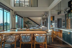Penthouse Sunset Seabreeze