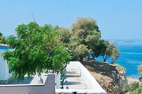 Elpida Seafront Paradise Apartment in Crete
