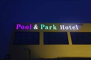 Pool & Park Hotel