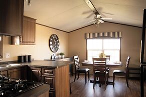 Vine Ridge Resort