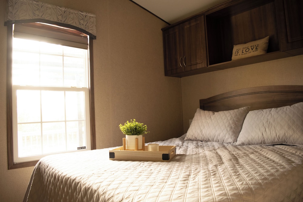 Vine Ridge Resort