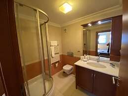 Triada Hotel Gayrettepe