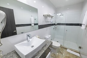 Basha Hotel & Restaurant