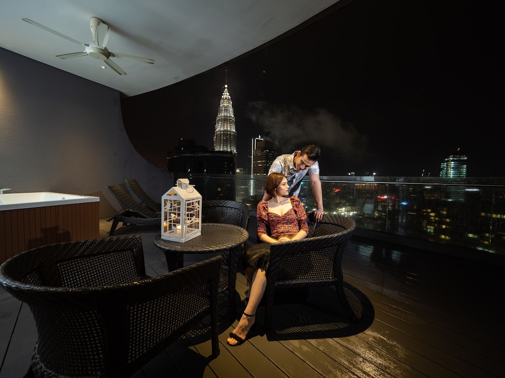 THE PENTHOUSE KLCC