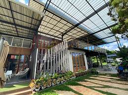 Lux Homestay