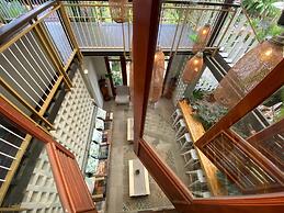Lux Homestay